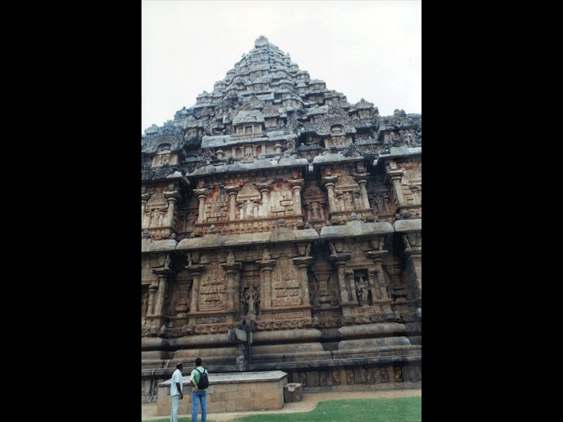 064-india007-brihadisvara-temple--Thanjavur