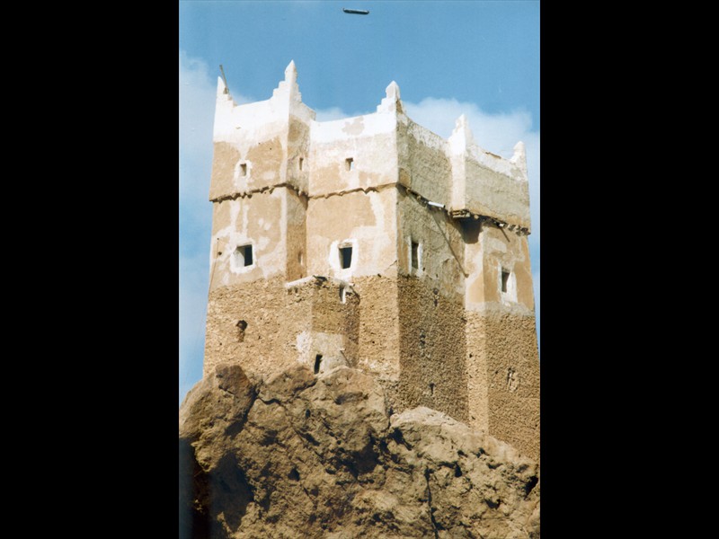 Edifici in mattoni di fango lungo il Wadi Duan